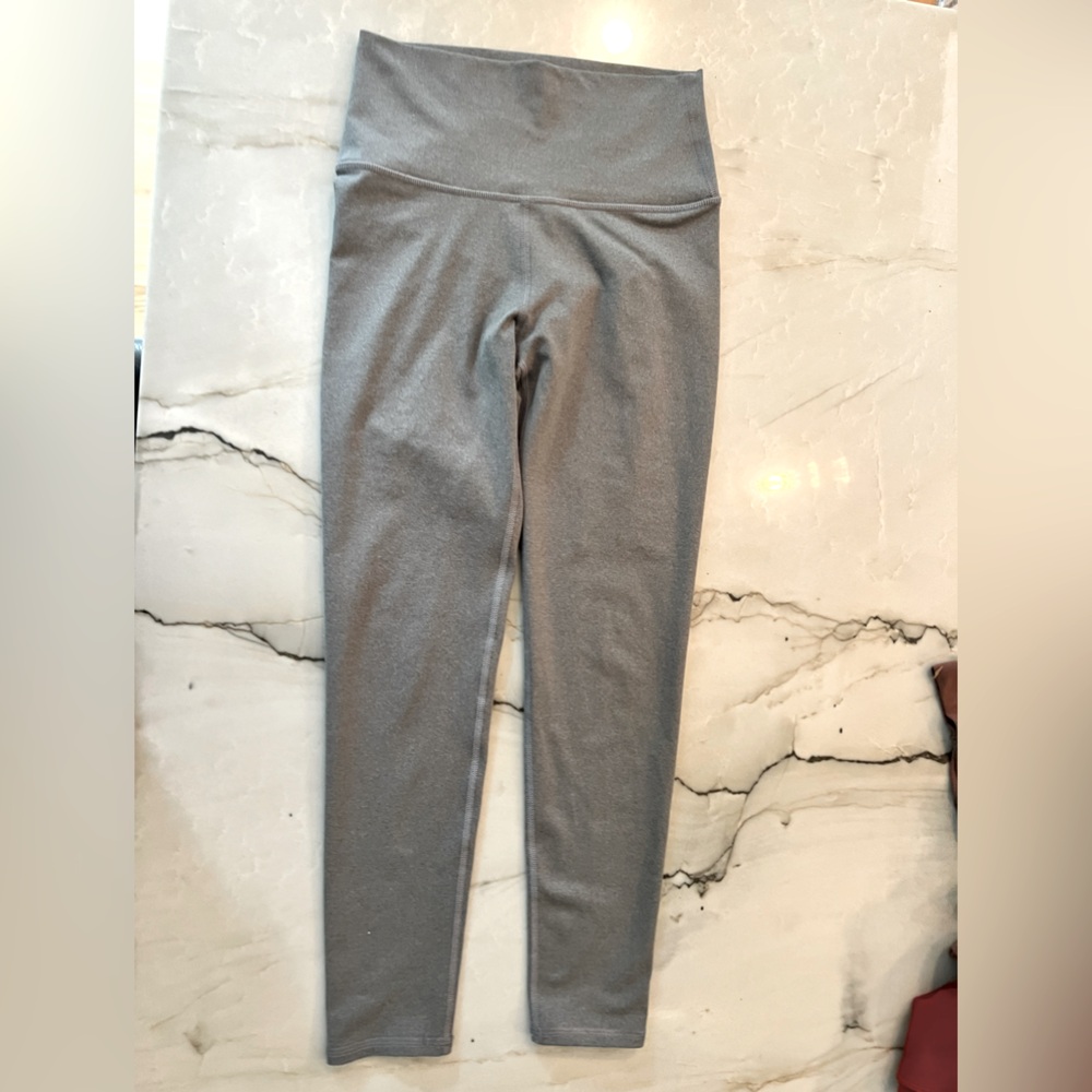 Like New OFFLINE by Aerie Women's Grey Leggings size XS